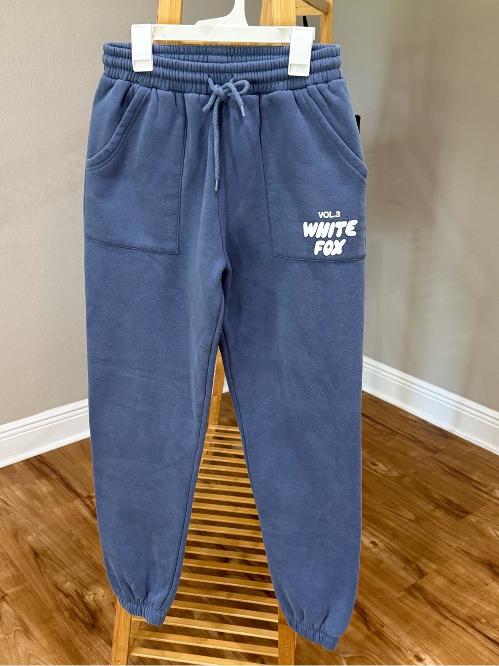 White Fox Joggers, XS in great condition